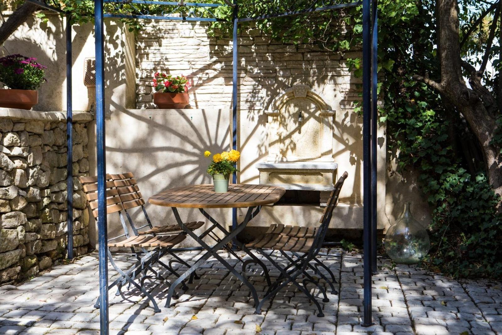In Provence Hotel - Experience Atypique Venelles Exterior foto